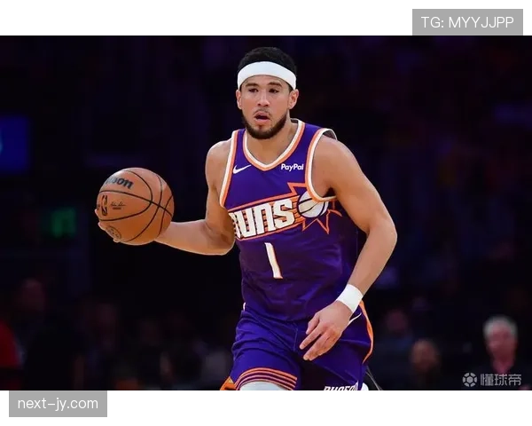 德文·布克刷卡那一瞬间，我觉得自己工资被当场羞辱了